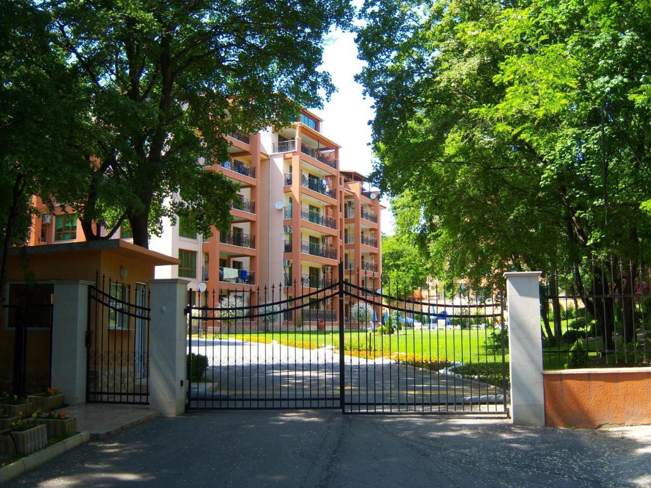 Sunrise Complex Apartments 金沙 外观 照片