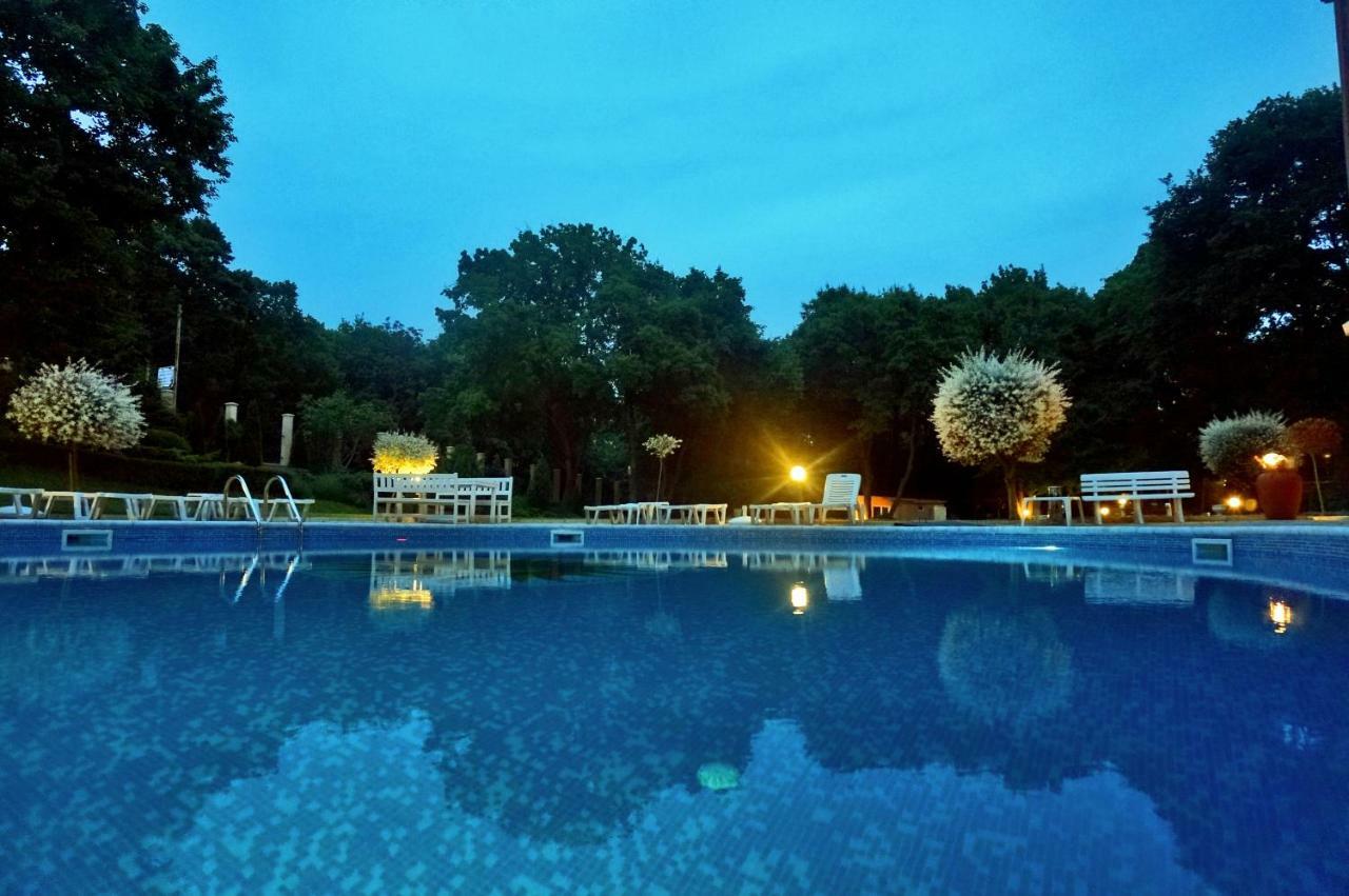 Sunrise Complex Apartments 金沙 外观 照片